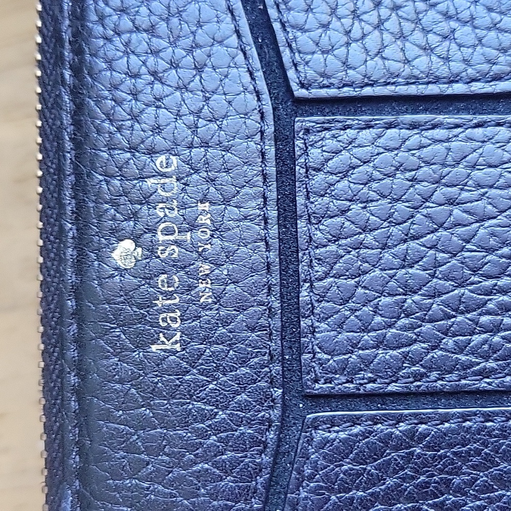 Fossil and Kate Spade Wallet Bundle - Picture 11 of 16